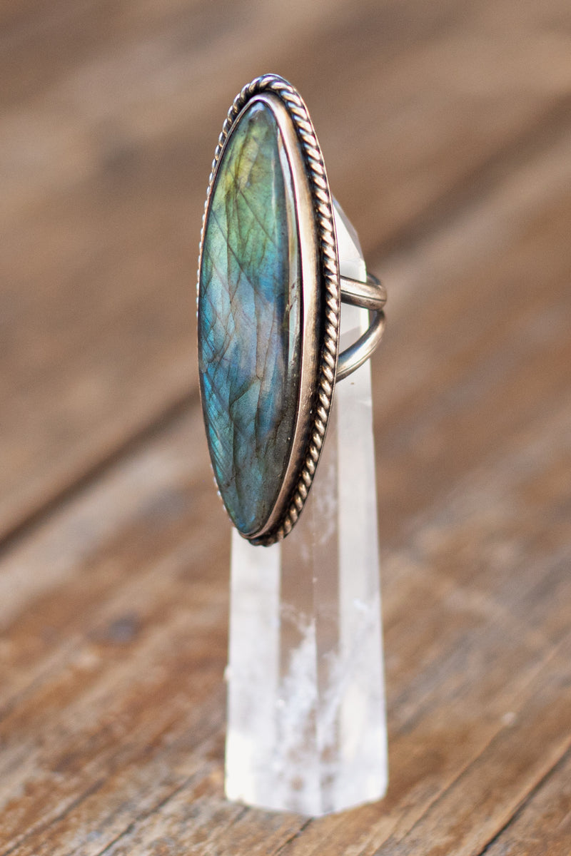 Vintage Navajo Labraodorite Ring