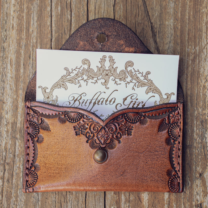 buffalo_girl_business_card_in_card_wallet